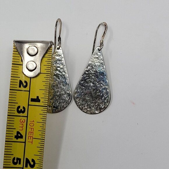 Vintage Signed TG Sterling Silver Drop Dangle Earrings Hammered Tear Drop - Picture 5 of 8